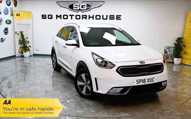 White Used 2018 Kia Niro 3 SUV | £11,695 (Good price) - Image 1/4