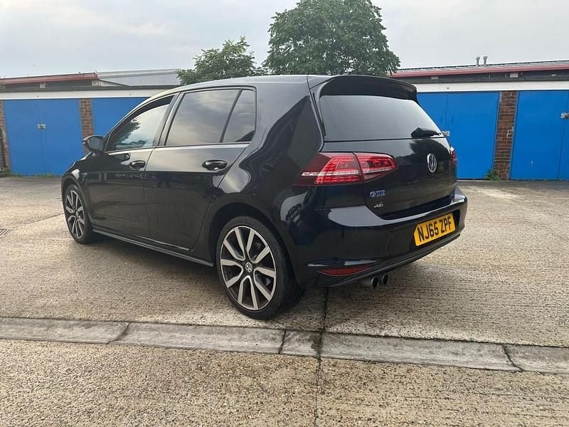 Used VW Golf VII GTE 204 HP (150 kW) 2015 Black Hatchback
