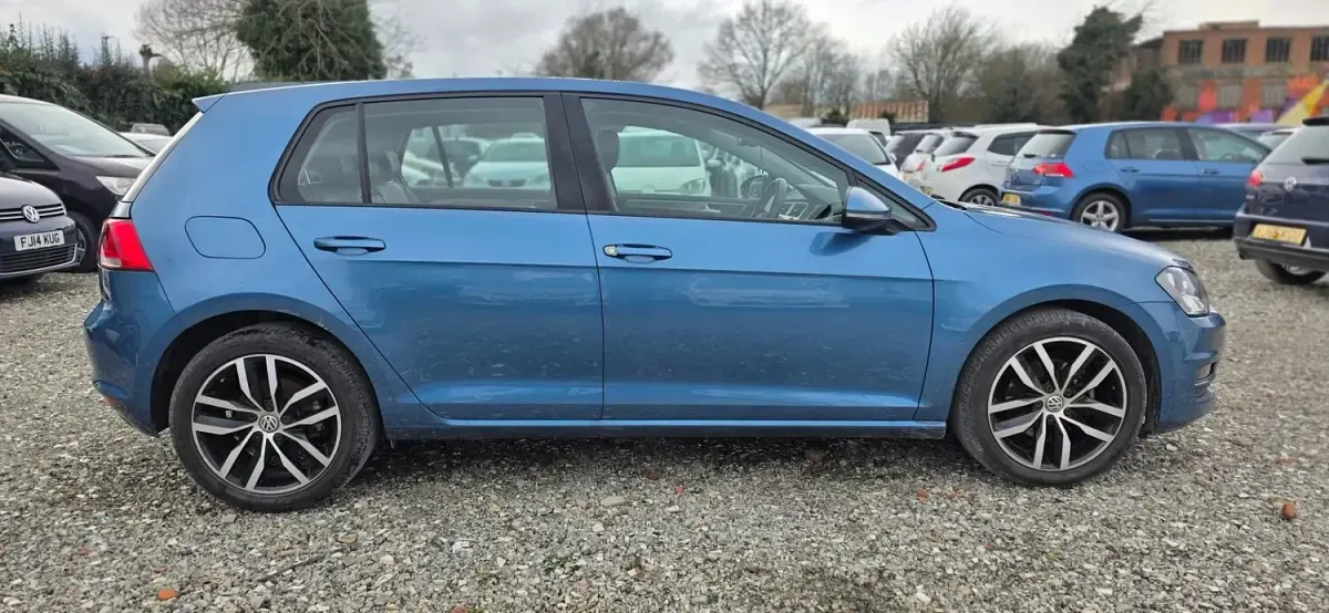 Used VW Golf VII 2015 Blue Hatchback