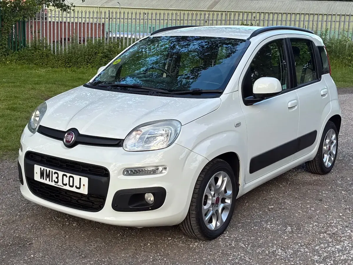 Used Fiat Panda Lounge 69 HP (50 kW) 2013 White Hatchback