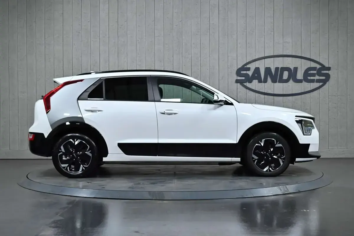 Used Kia e-Niro 67 kW (92 HP) 2022 White SUV