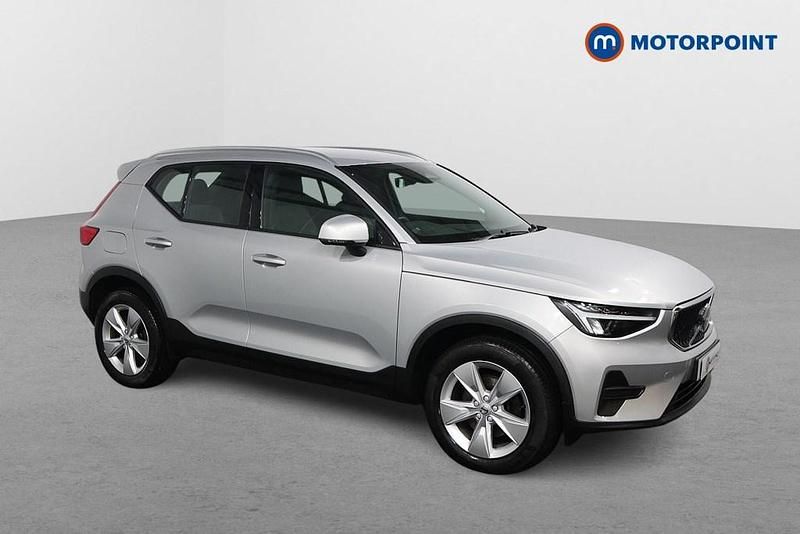 Silver Used 2023 Volvo XC40 Core SUV | £24,199 (Fair price) - Image 1/4