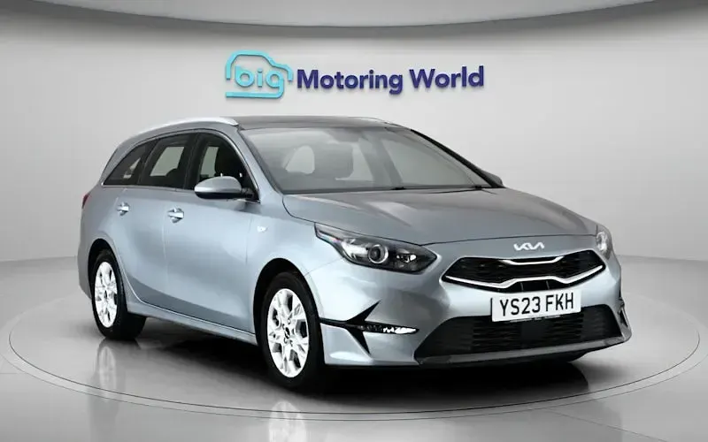 Used Kia Ceed Sportswagon 160 HP (117 kW) 2023 Silver Estate