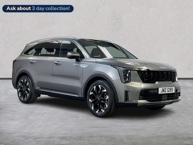 Grey Used 2024 Kia Sorento 4 SUV | £48,999 (A bit pricey) - Image 1/4