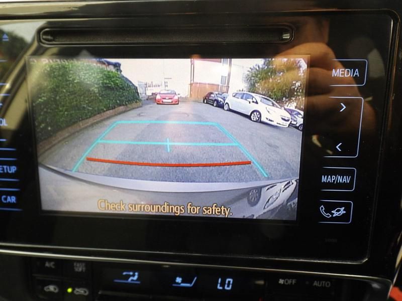 Image 3/4
