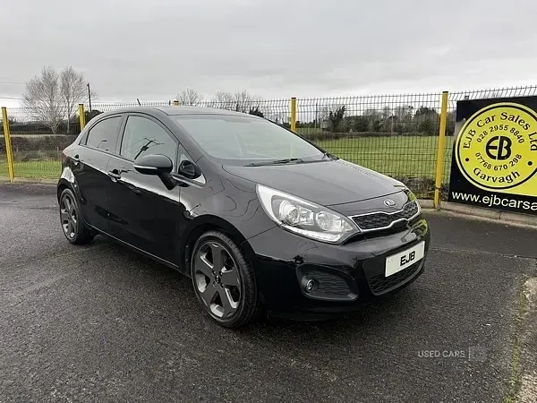 Used Kia Rio 90 HP (66 kW) 2015 Black Hatchback