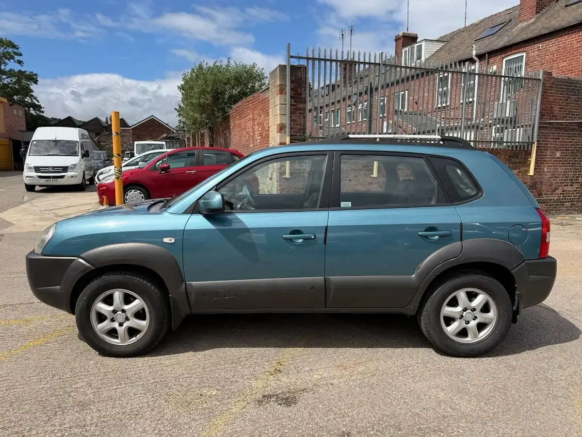 Used Hyundai Tucson 2005 Blue SUV