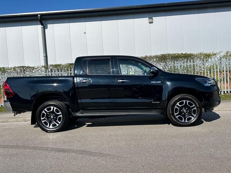 Used Toyota HiLux 2022 Black Pickup