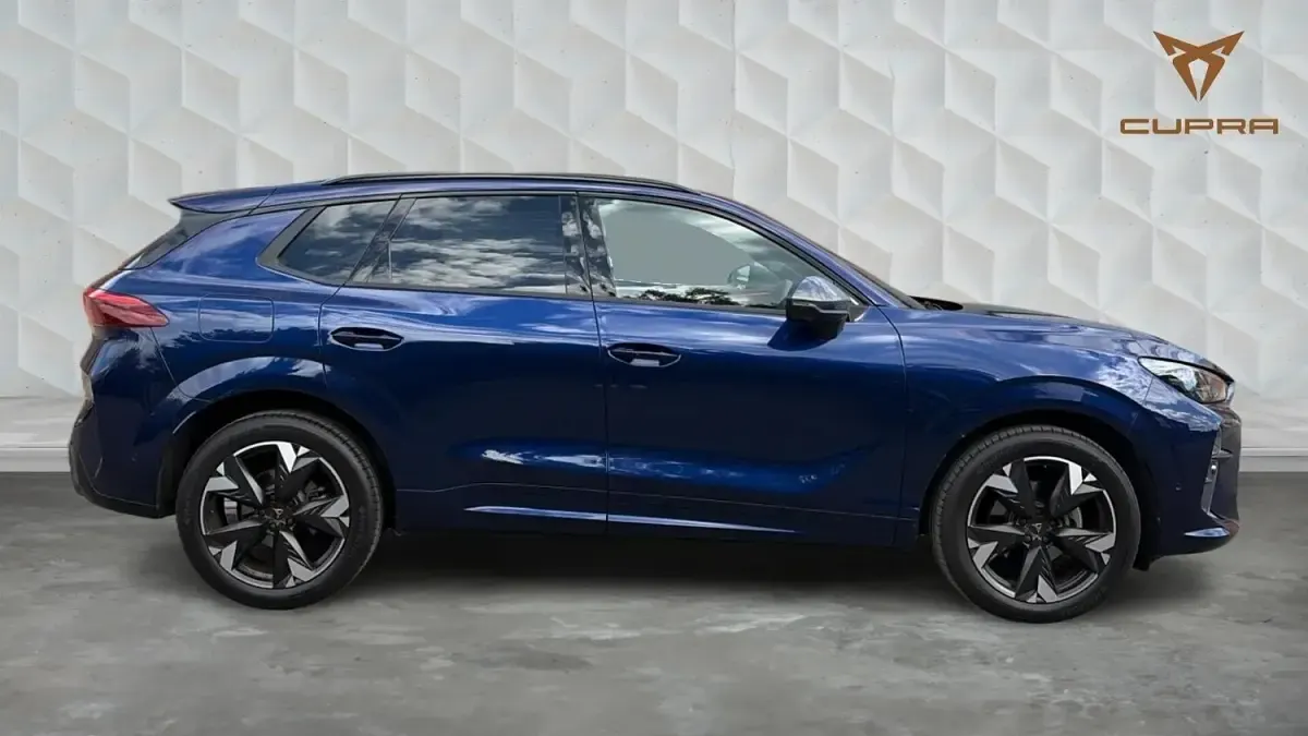 Used Cupra Terramar 150 HP (110 kW) 2025 Cosmos blue SUV