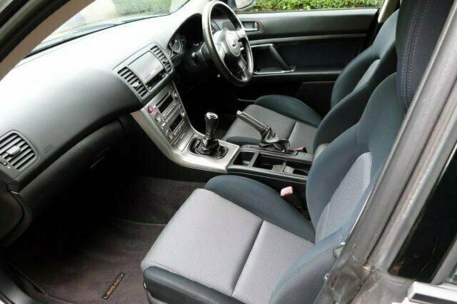 Begagnad Subaru Legacy 2005 Sedan