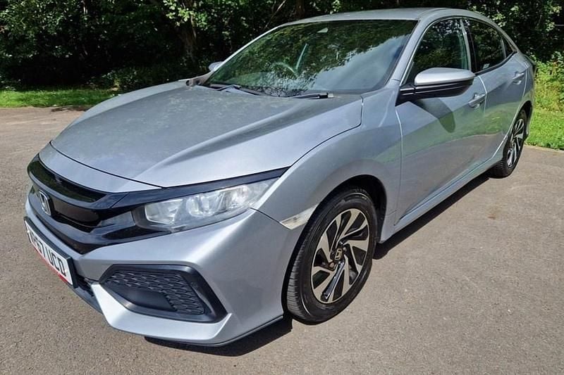 Silver Used 2018 Honda Civic SE Hatchback | £11,695 (Good price) - Image 1/1