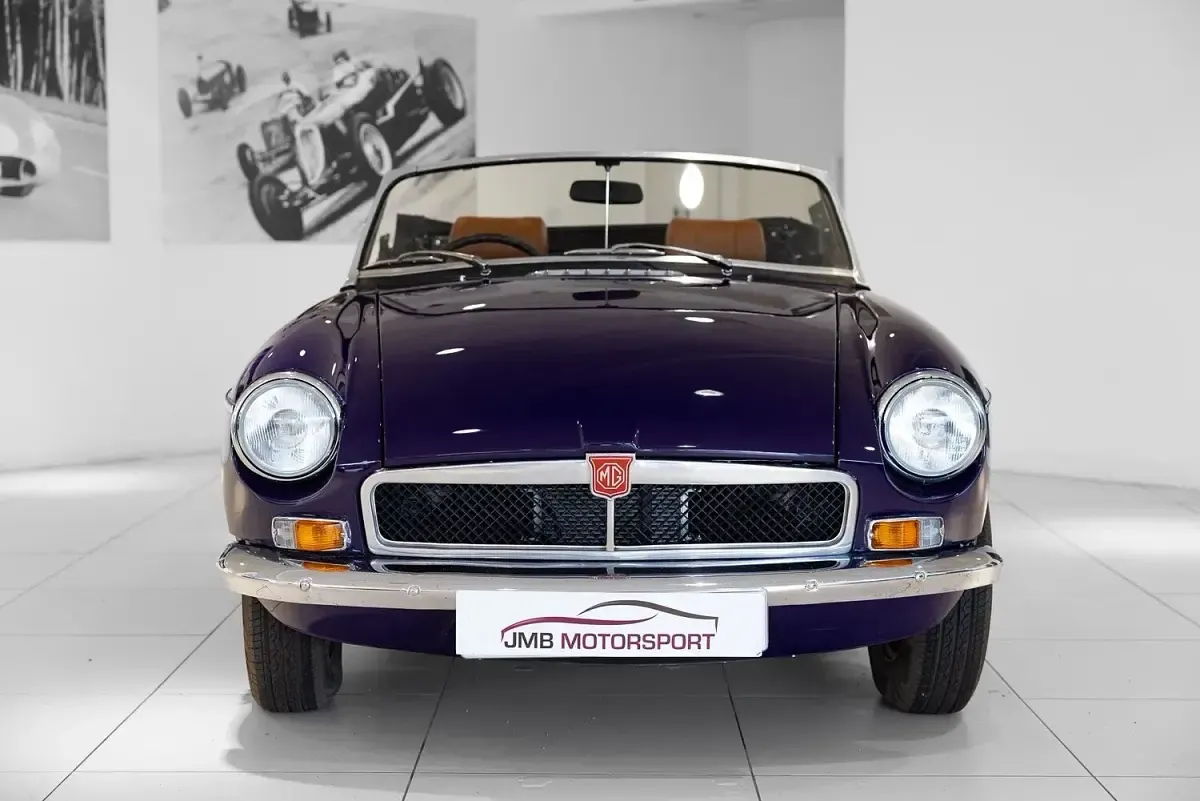 Used MG B 95 HP (69 kW) 1974 Mauve/purple Cabriolet