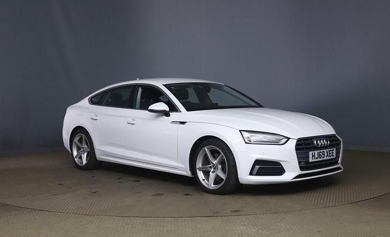 Used Audi A5 Sportback Sport 150 HP (110 kW) 2019 White Hatchback