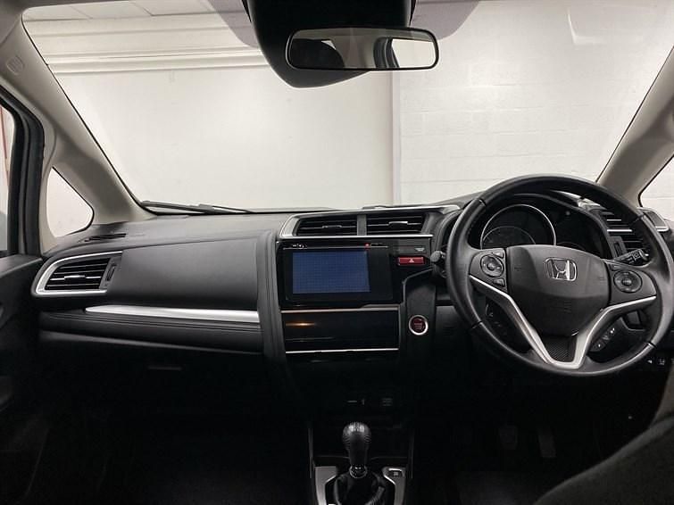 Begagnad Honda Jazz EX 102 HK (75 kW) 2016 Vit Halvkombi
