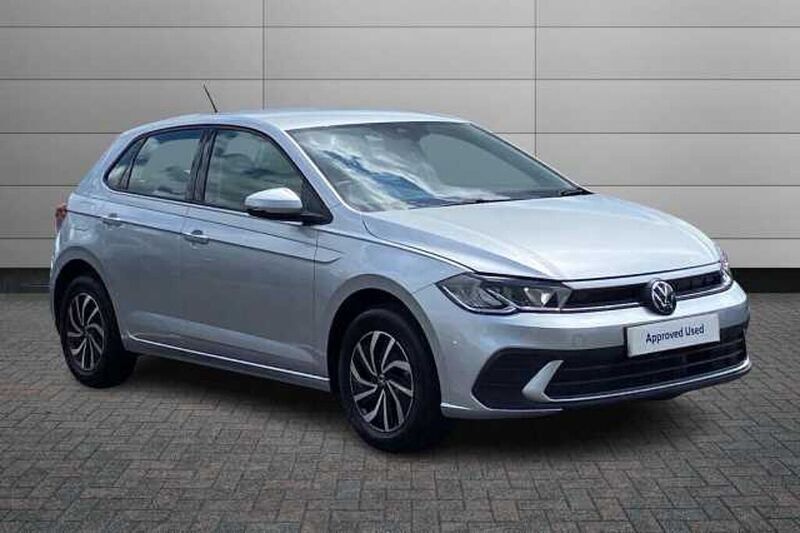 Used 2024 VW Polo Life | £19,595 (Fair price) - Image 1/4