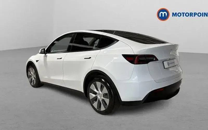 Usado Tesla Model Y Long Range AWD 286 kW (389 HP) 2025 SUV