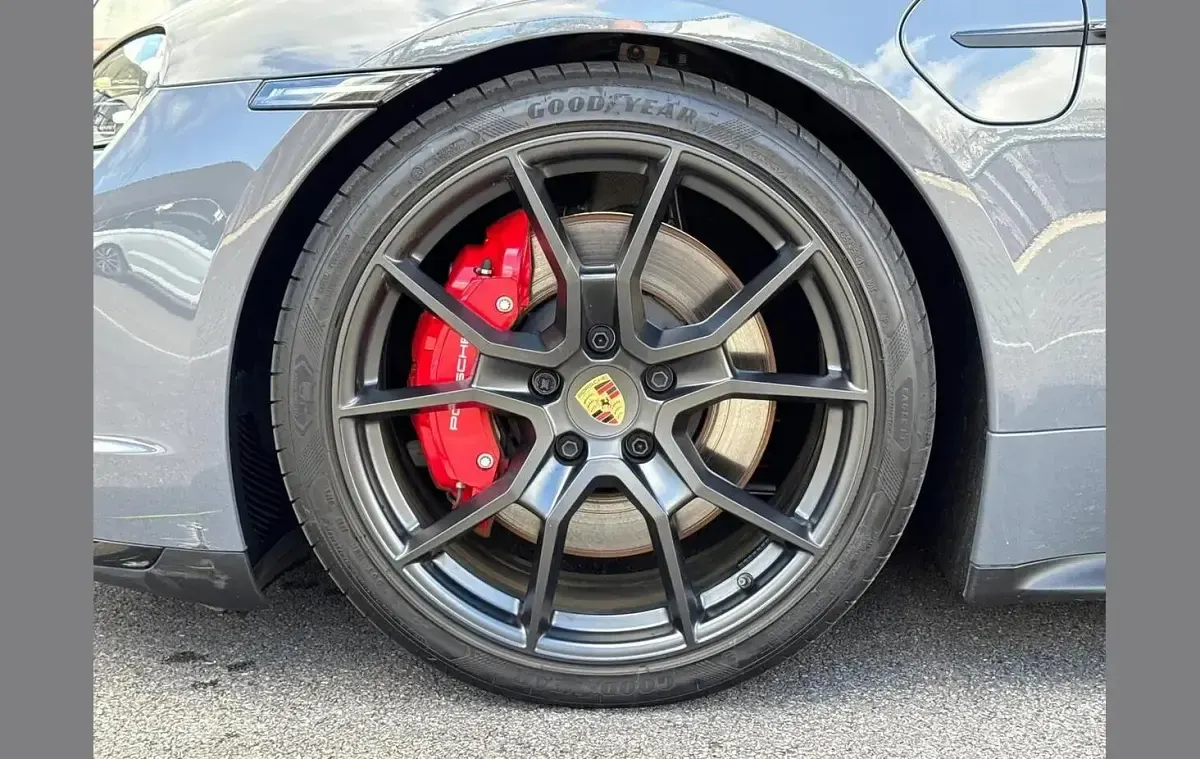 Used Porsche Taycan 514 kW (700 HP) 2025 Grey Sedan