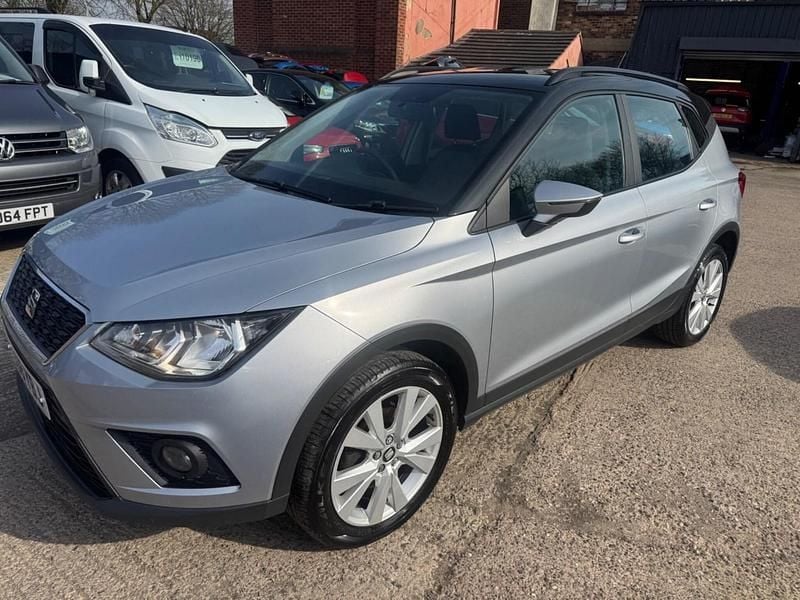 Used Seat Arona SE Technology 115 HP (84 kW) 2019 Silver SUV