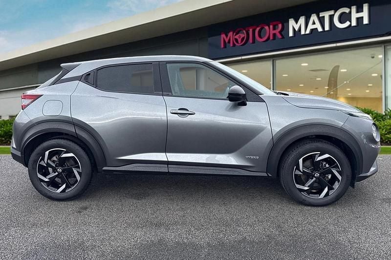 Used Nissan Juke N-Connecta 143 HP (105 kW) 2023 Grey SUV