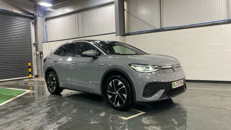 Grey Used 2022 VW ID.5 Pro SUV | £21,298 (Good price) - Image 1/4