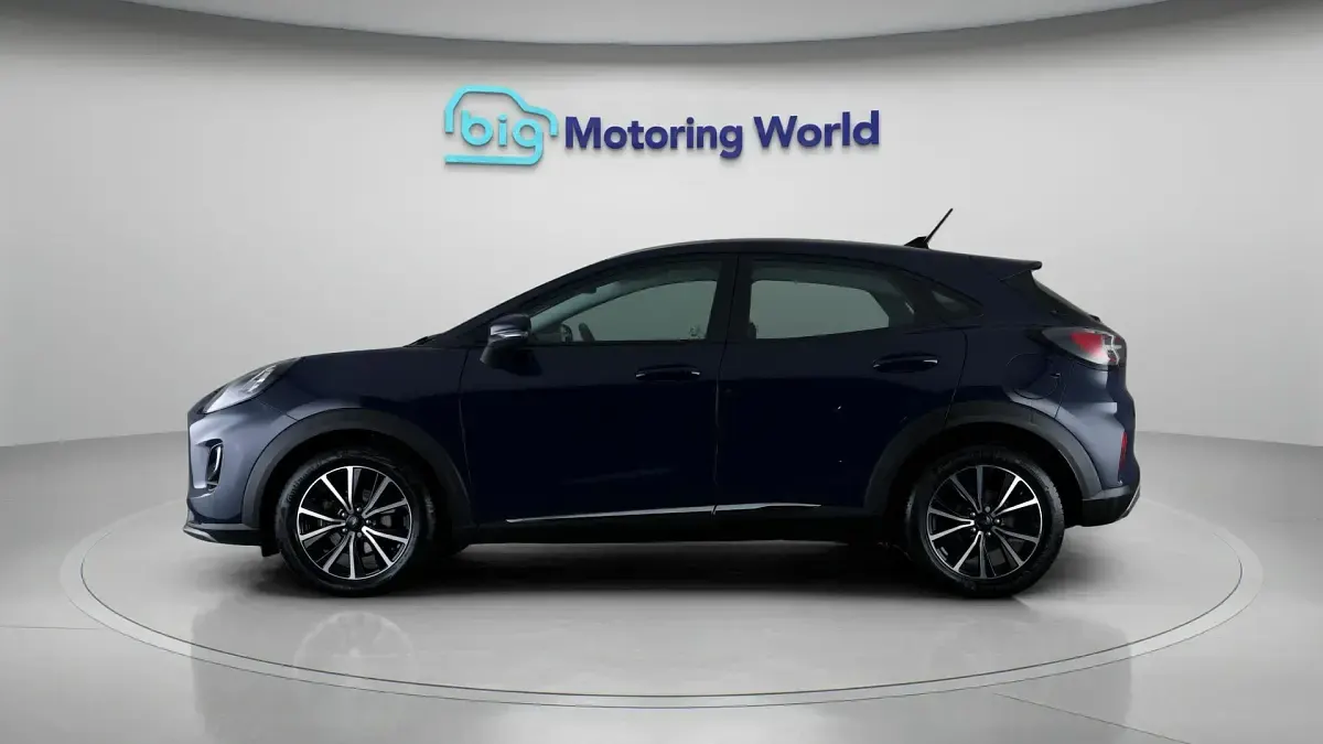 Second-hand Ford Puma Titanium 125 CP (91 kW) 2023 Albastru SUV