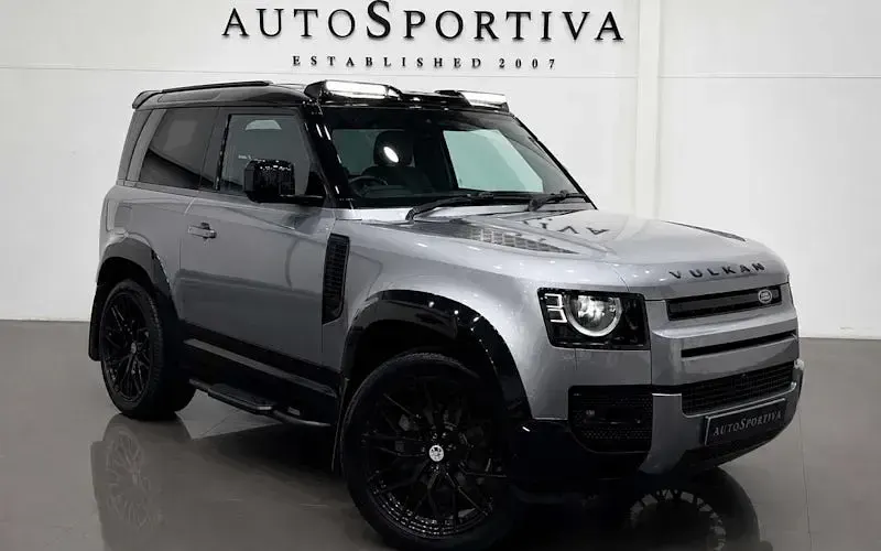 Used Land Rover Defender S 200 HP (147 kW) 2021 Estate