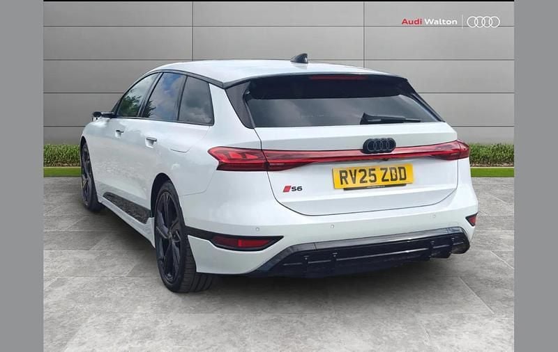 Used Audi S6 Comfort 496 HP (364 kW) 2025 White Estate