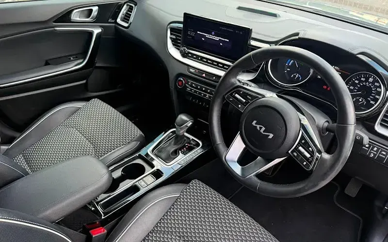 Used Kia XCeed 141 HP (103 kW) 2024 Silver SUV