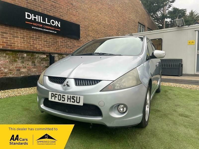 Silver Used 2005 Mitsubishi Grandis MPV | £2,495 - Image 1/4