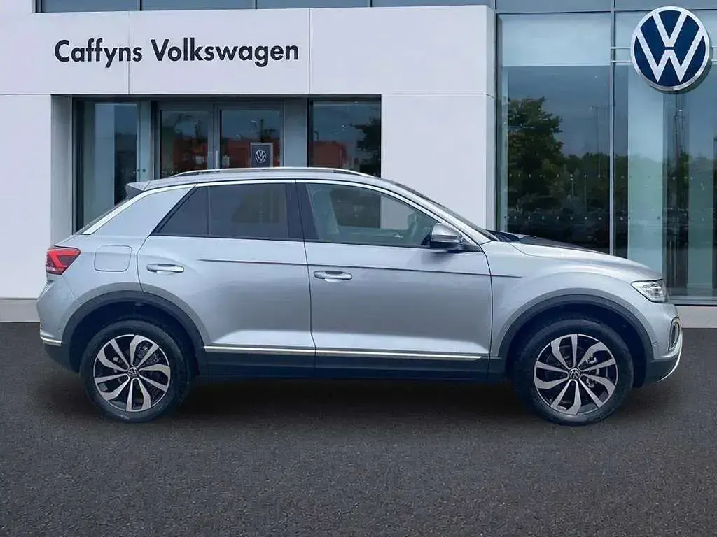 New VW T-Roc Style 150 HP (110 kW) 2026 Silver SUV