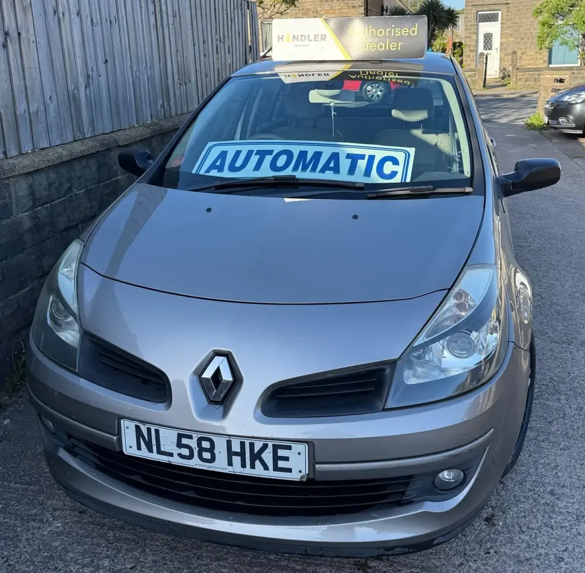 Second-hand Renault Clio II Initiale 2009 Bej Hatchback