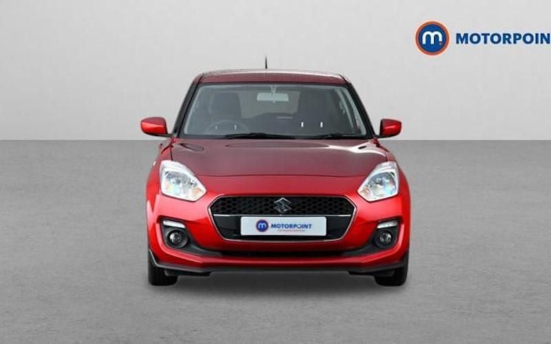 Usado Suzuki Swift 90 HP (66 kW) 2019 Vermelho Citadino