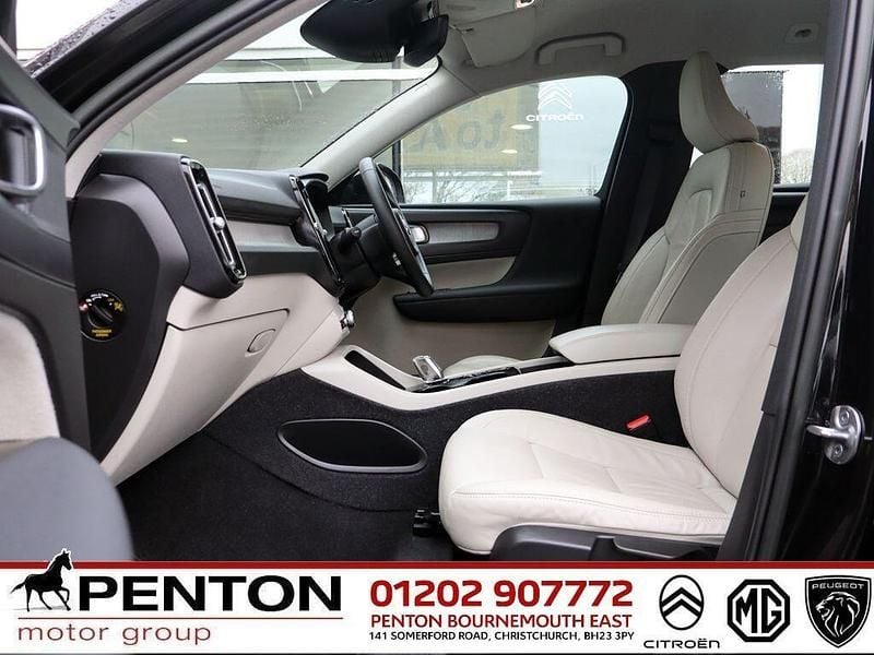 Used Volvo XC40 Inscription 208 HP (152 kW) 2022 Black SUV