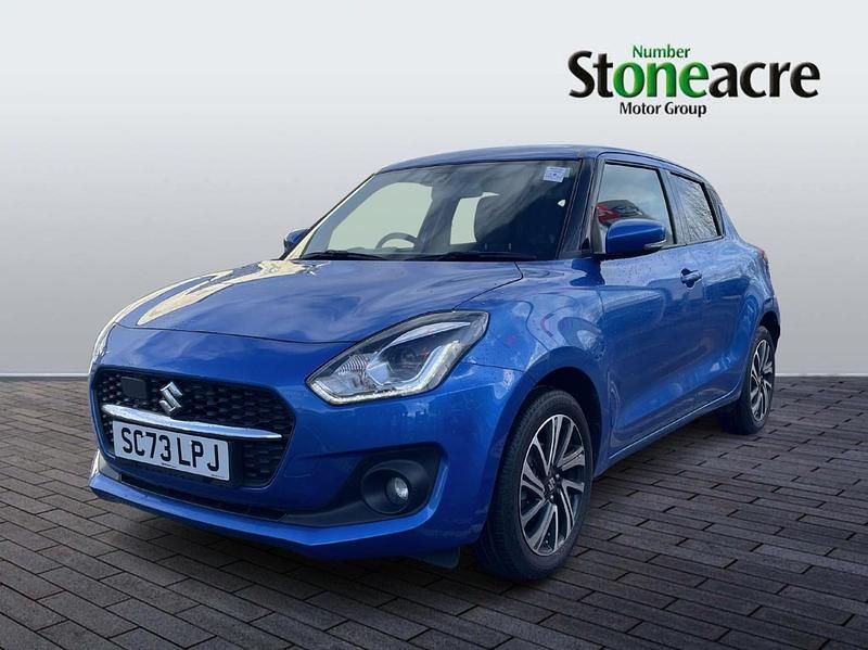 Usado Suzuki Swift SZ5 83 HP (61 kW) 2024 Azul Citadino