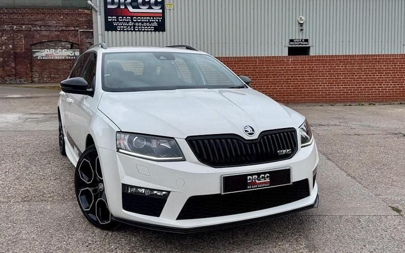 Used 2017 Skoda Octavia vRS Estate | £9,800 (Super price) - Image 1/4