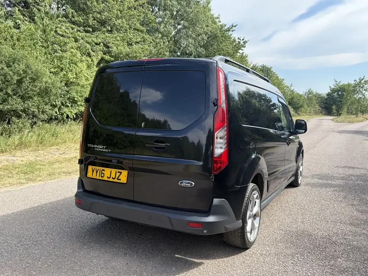 Used Ford Transit Connect Limited 113 HP (83 kW) 2016 Black MPV