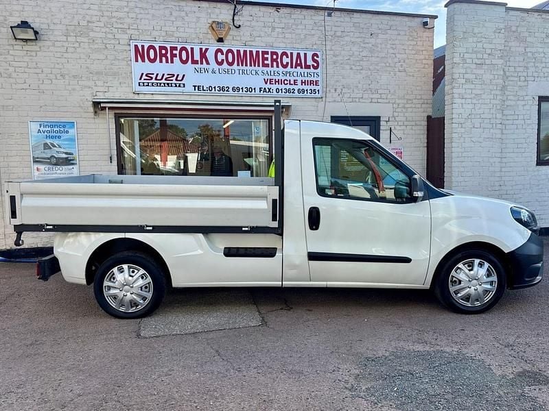 Used Fiat Doblò 2021 White MPV