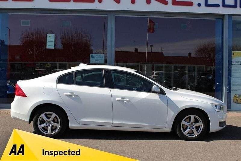 Used Volvo S60 Business Edition 115 HP (84 kW) 2014 White Sedan
