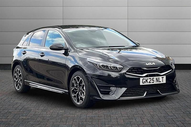 Unknown New 2025 Kia Ceed 2 Hatchback | £22,595 (Fair price) - Image 1/2