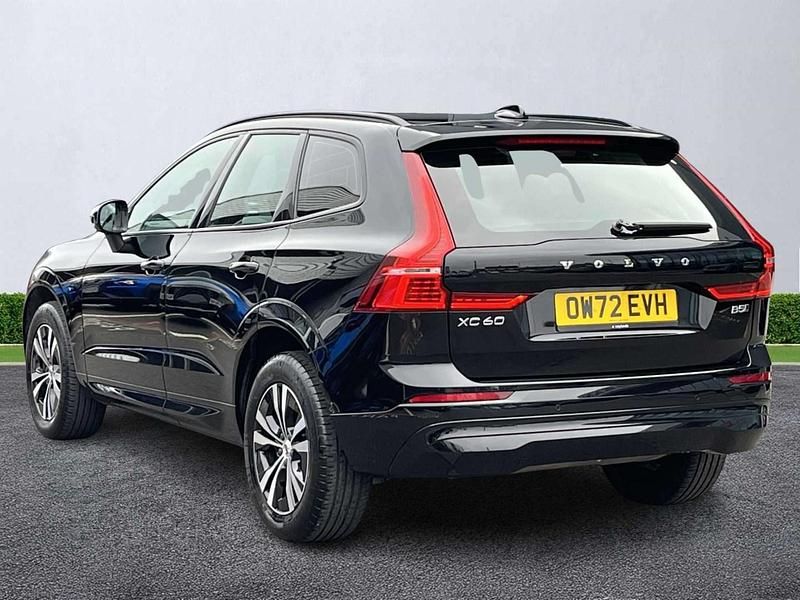 Used Volvo XC60 Core 250 HP (183 kW) 2022 Black SUV