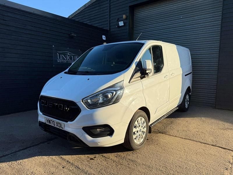 Used Ford Transit Custom Limited 130 HP (95 kW) 2020 White Van