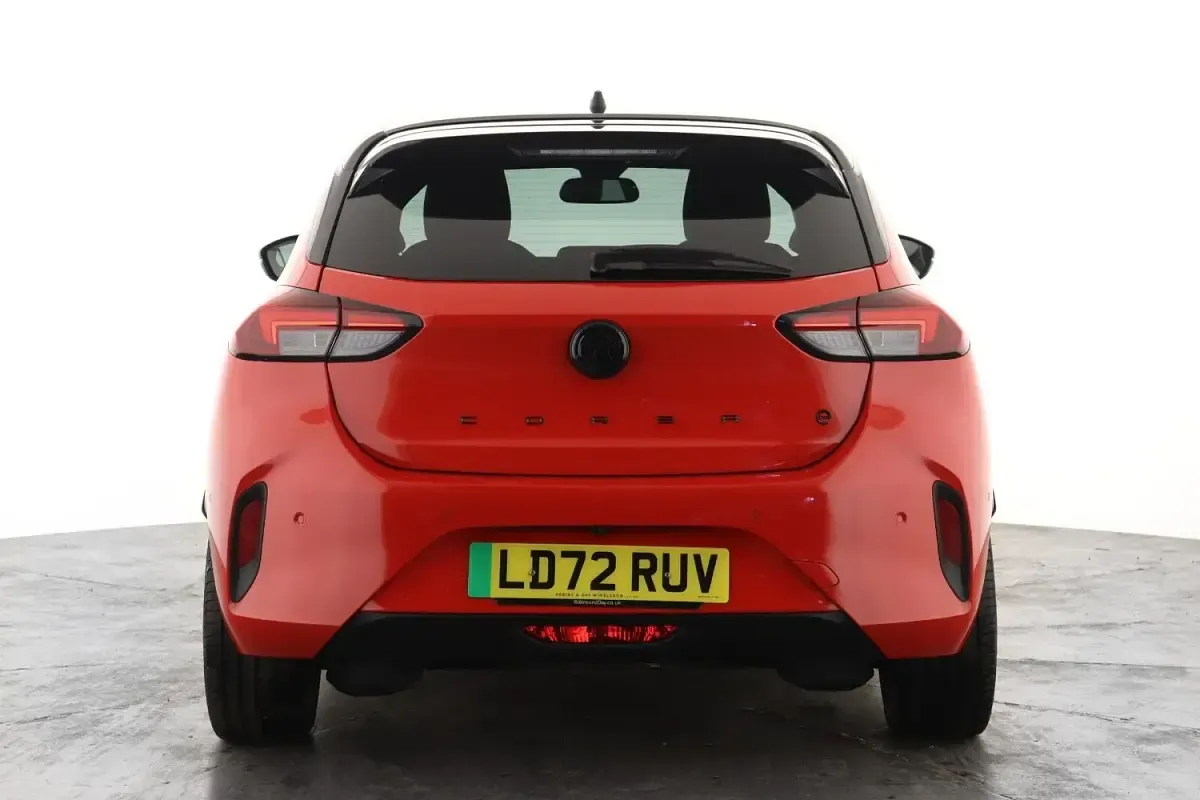 Used Vauxhall Corsa-e Edition 100 kW (136 HP) 2022 Red Hatchback