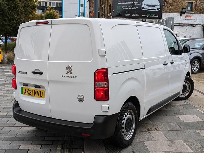 Second-hand Peugeot e-Expert 100 kW (136 CP) 2021 Alb Van