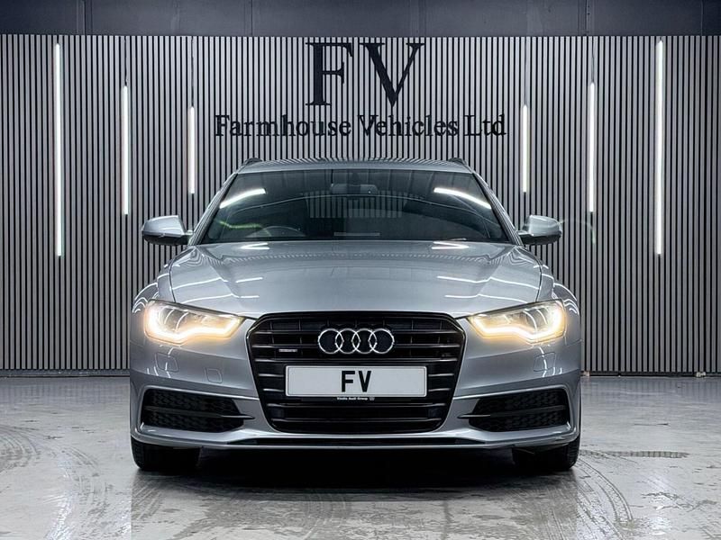 Begagnad Audi A6 Black Edition 2014 Grå Kombi