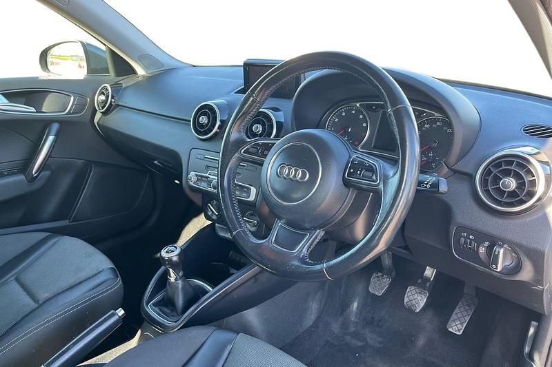 Used Audi A1 Sportback Sport 125 HP (91 kW) 2016 Grey Hatchback