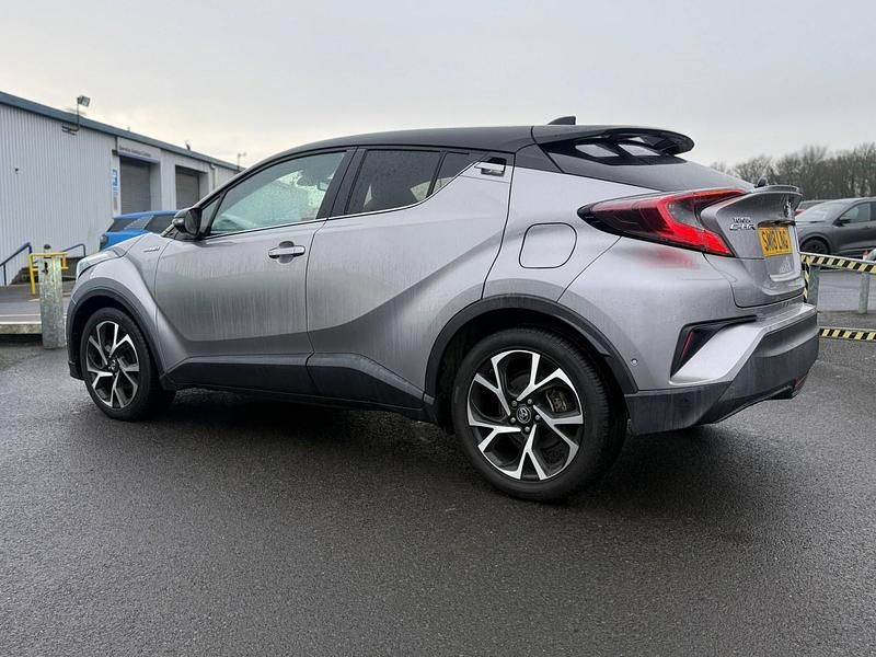 Used Toyota C-HR 122 HP (89 kW) 2018 Silver SUV