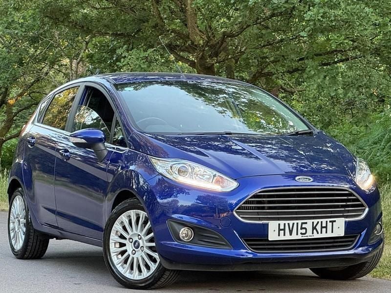 Blue Used 2015 Ford Fiesta Titanium Hatchback | £5,995 (Fair price) - Image 1/4