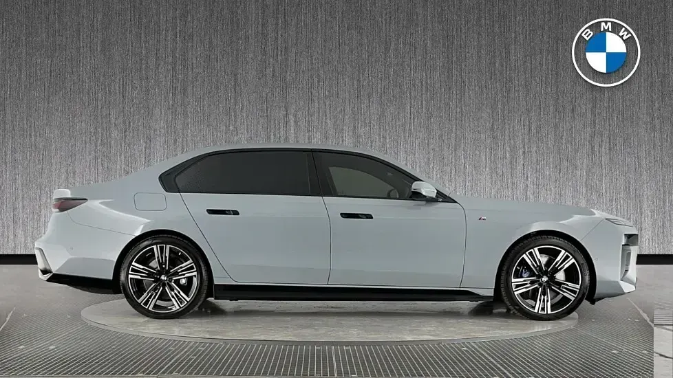 Used BMW i7 M Sport 330 kW (449 HP) 2025 Grey Sedan