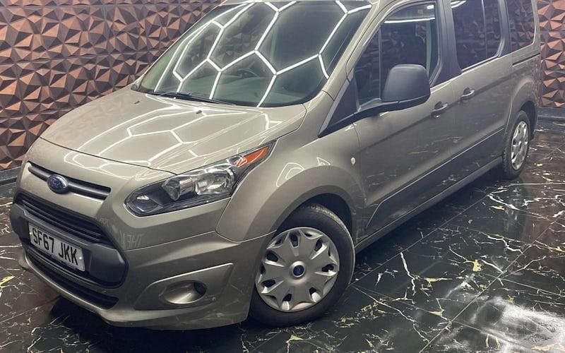 Usado Ford Tourneo Zetec 120 HP (88 kW) 2017 Carrinha