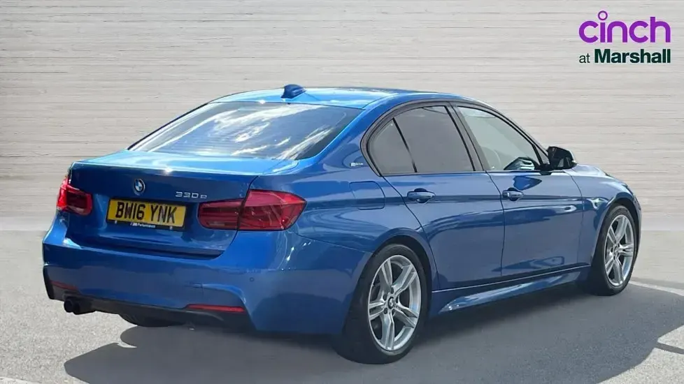 Begagnad BMW 330e M Sport 252 HK (185 kW) 2016 Blå